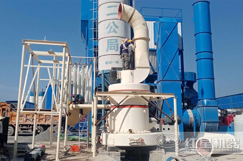 雷蒙磨粉機現場實拍二 雷蒙磨粉機現場實拍二