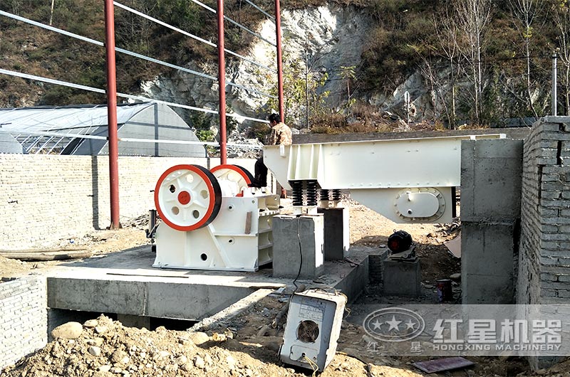 顎破處理青石現場 顎破處理青石現場