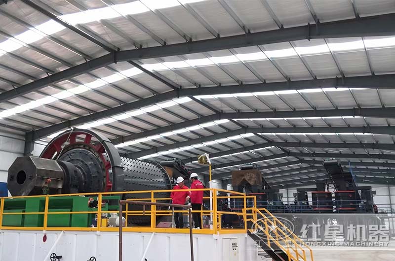 環(huán)保石灰石球磨機(jī)現(xiàn)場作業(yè)圖 環(huán)保石灰石球磨機(jī)現(xiàn)場作業(yè)圖