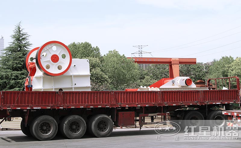 紅星機器青石粉碎機發(fā)貨中