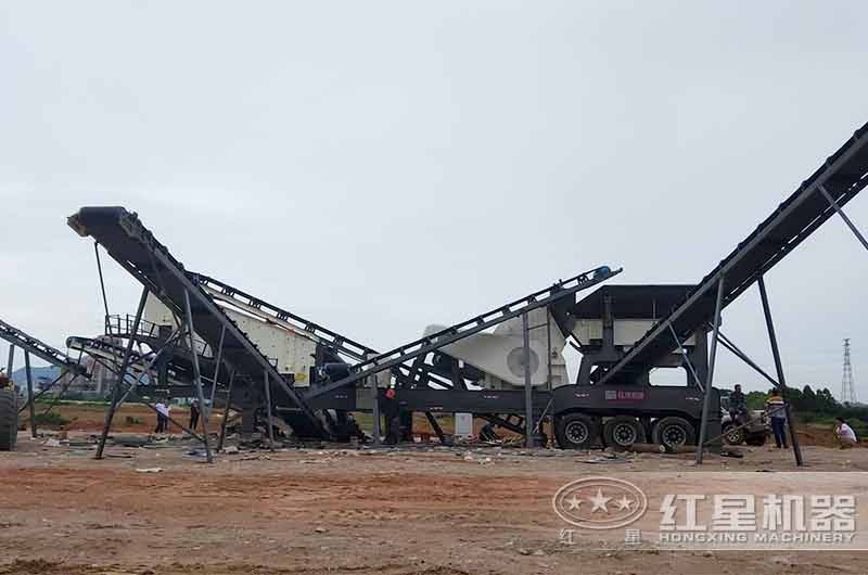 移動式破碎機砂石場現場