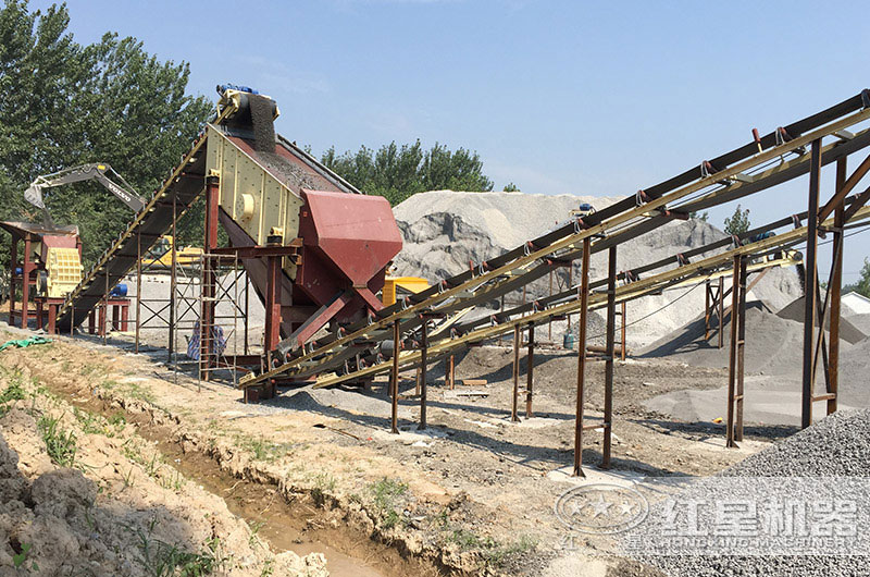 貴州石頭破碎現(xiàn)場(chǎng).jpg 貴州石頭破碎現(xiàn)場(chǎng).jpg