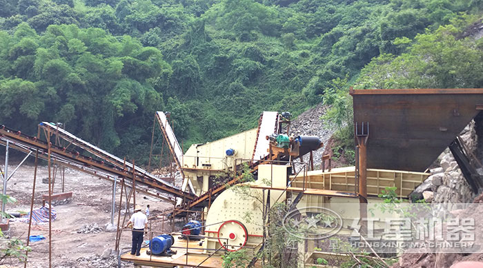 紅星615錘式破碎機(jī) 紅星615錘式破碎機(jī)