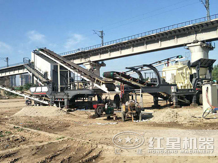 移動式大理石破碎生產(chǎn)線安裝現(xiàn)場