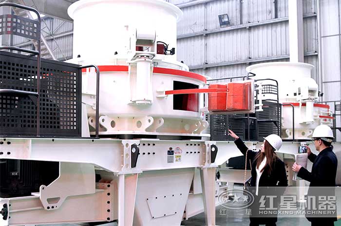 客戶來參觀考察制砂機 客戶來參觀考察制砂機