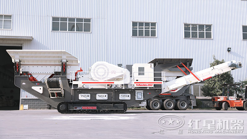 履帶移動(dòng)磚渣粉碎機(jī)