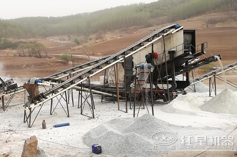 吉林移動式破碎站現(xiàn)場實拍 吉林移動式破碎站現(xiàn)場實拍