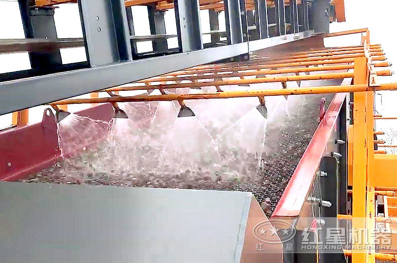 我們?yōu)榭蛻襞渲玫膰娏苎b置 我們?yōu)榭蛻襞渲玫膰娏苎b置