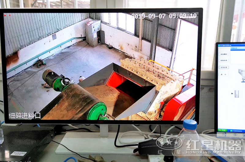 液壓箱式細碎機電子屏監控