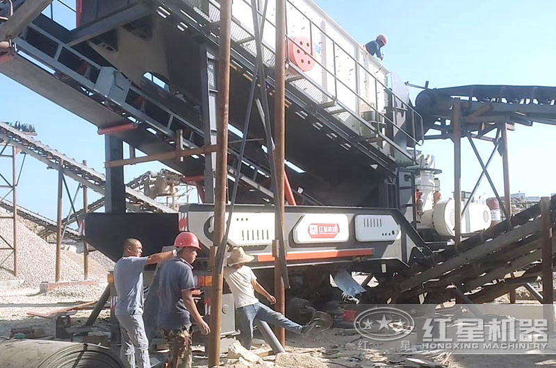 輪胎式移動粉沙一體機(jī)現(xiàn)場 輪胎式移動粉沙一體機(jī)現(xiàn)場