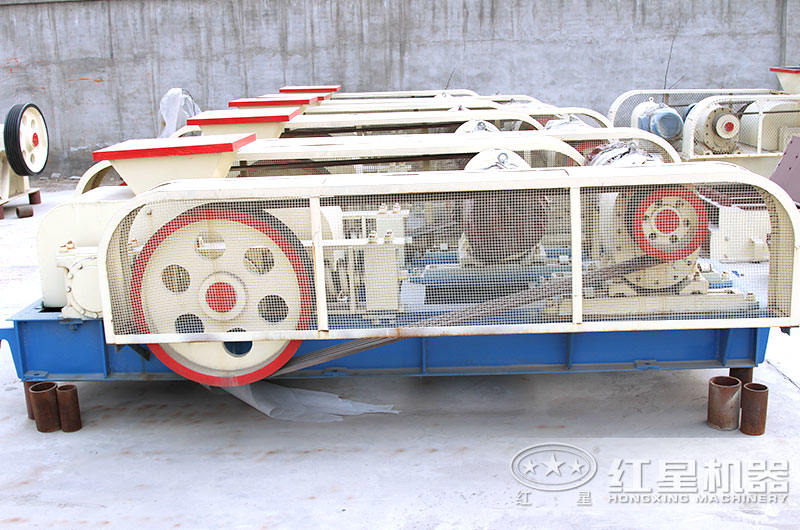 不同型號種類的對輥制砂機 不同型號種類的對輥制砂機