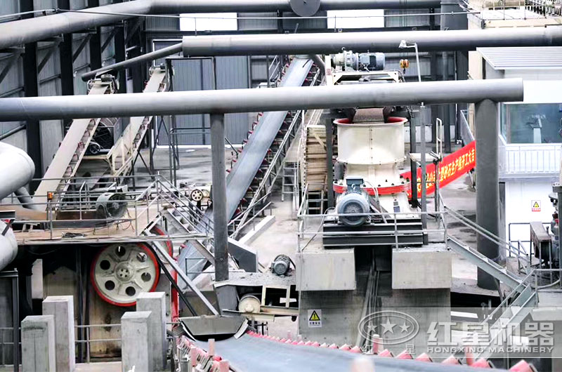 圓錐破碎機生產現場實拍圖 圓錐破碎機生產現場實拍圖