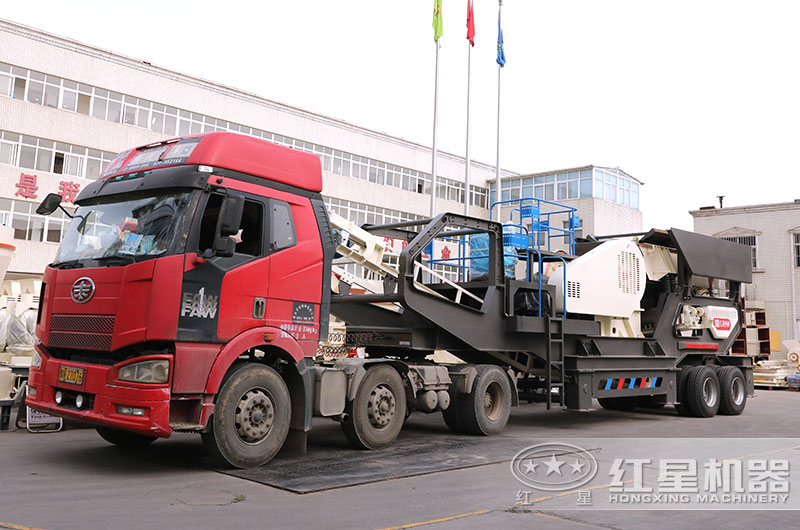 水泥塊粉碎機(jī)設(shè)備發(fā)貨現(xiàn)場