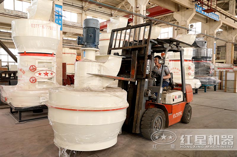 紅星工作人員進行發貨前裝機