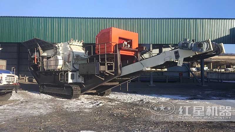 履帶移動反擊車破碎現場