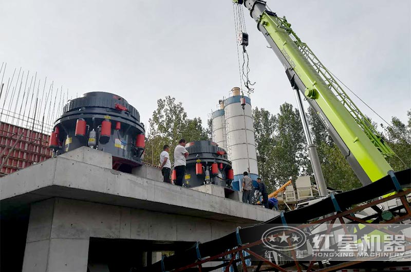 HXGYS300圓錐式破碎機現場 HXGYS300圓錐式破碎機現場