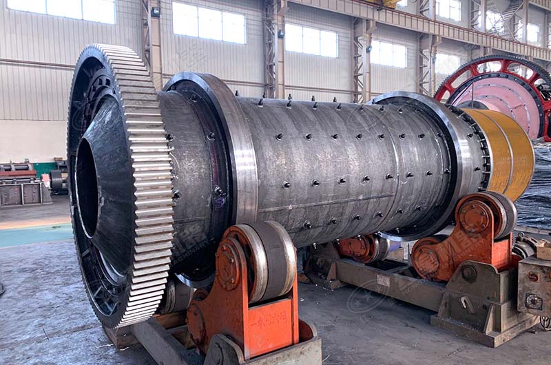 紅星節能球磨機生產車間實拍 紅星節能球磨機生產車間實拍