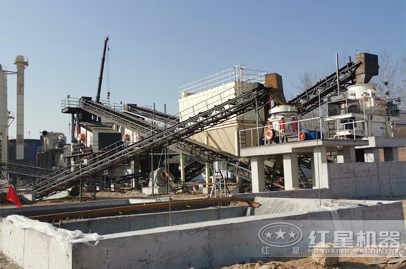 花崗巖制砂生產線現場一 花崗巖制砂生產線現場一