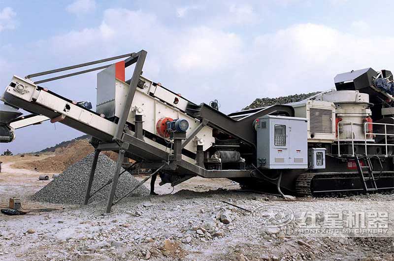 圓錐破履帶移動(dòng)破碎機(jī)現(xiàn)場(chǎng) 圓錐破履帶移動(dòng)破碎機(jī)現(xiàn)場(chǎng)