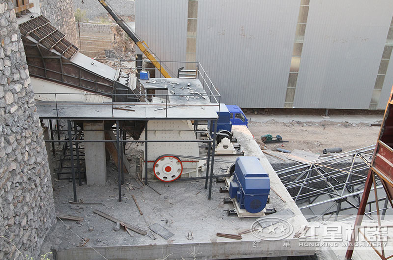 錘式制砂機客戶現場實拍 錘式制砂機客戶現場實拍