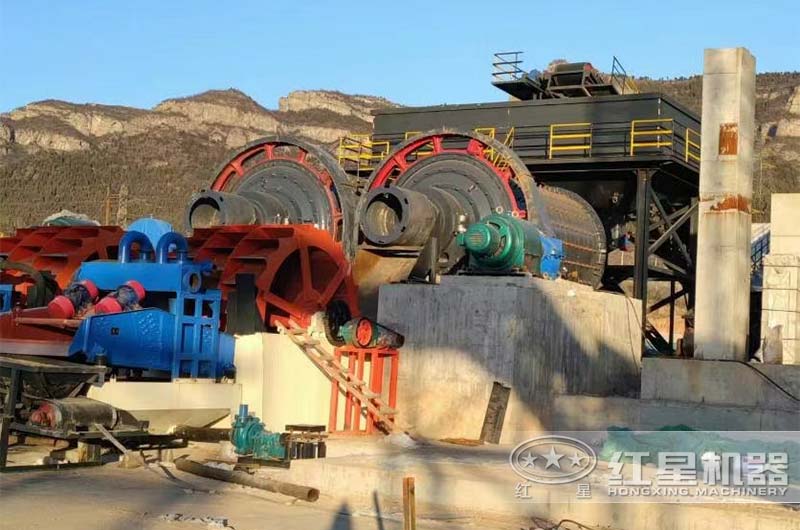 石英砂磨砂現(xiàn)場(chǎng) 石英砂磨砂現(xiàn)場(chǎng)