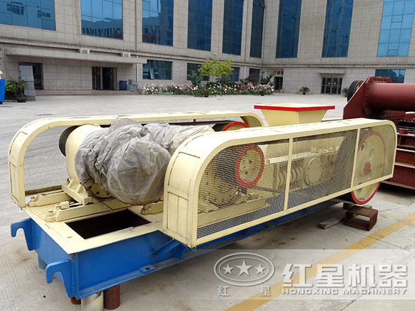 對(duì)輥破碎機(jī)