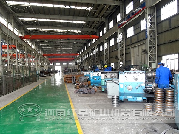 磷釔礦破碎生產(chǎn)線設(shè)備生產(chǎn)廠家