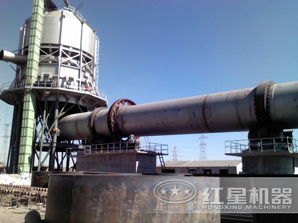 1000噸石灰回轉(zhuǎn)窯作業(yè)現(xiàn)場