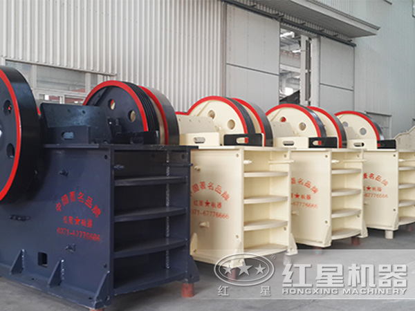 800t/h立式巖石碎石機廠區 800t/h立式巖石碎石機廠區