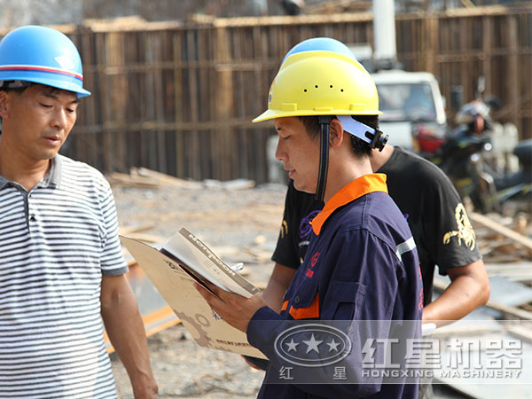 日產2000方河石破碎篩分一體機現場安裝圖