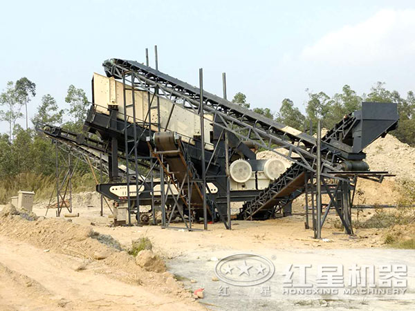 流動破碎石塊加工機 流動破碎石塊加工機