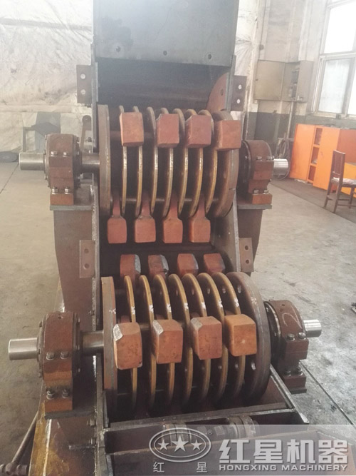 雙級(jí)破碎機(jī)內(nèi)部結(jié)構(gòu) 雙級(jí)破碎機(jī)內(nèi)部結(jié)構(gòu)