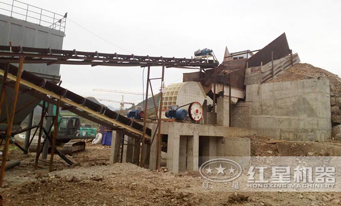 重錘式破碎機施工作業現場