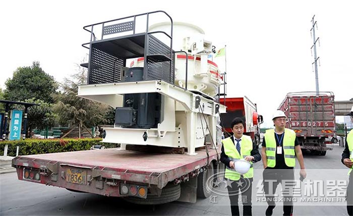紅星機(jī)器固定磨沙機(jī)發(fā)貨了 紅星機(jī)器固定磨沙機(jī)發(fā)貨了