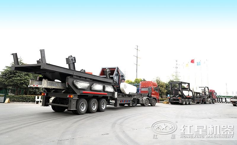 輪胎配置的可移動的道砟石機車頭牽引開著走 輪胎配置的可移動的道砟石機車頭牽引開著走