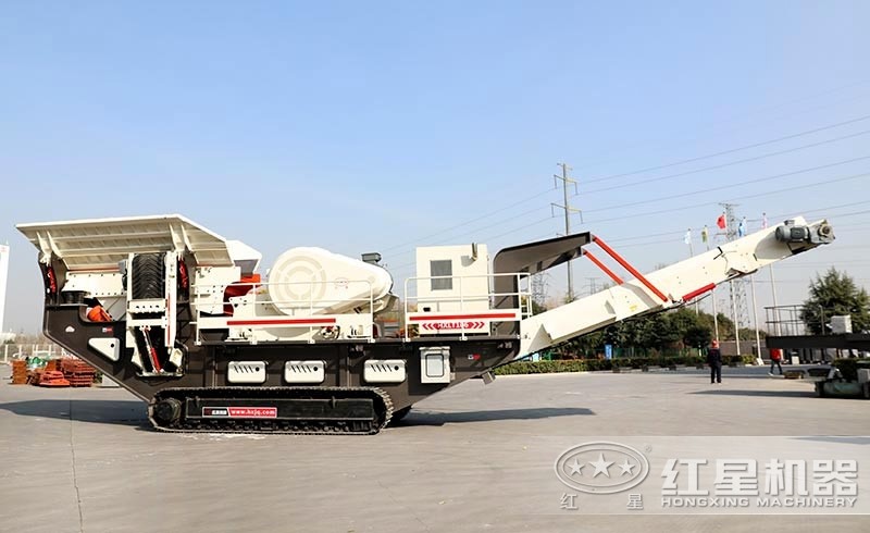 履帶裝置下的可移動的道砟石機 履帶裝置下的可移動的道砟石機