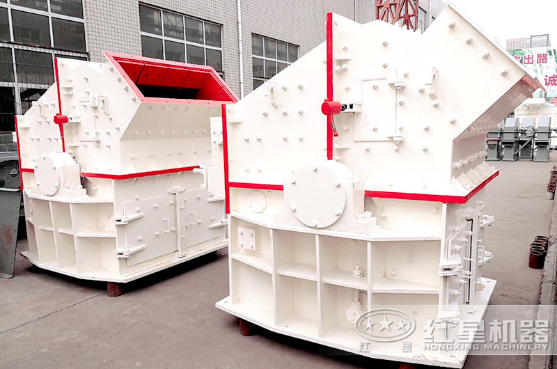 大型細(xì)碎機(jī) 大型細(xì)碎機(jī)