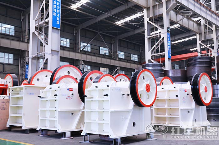 PE-1000×1200型時產(chǎn)400噸的顎式破碎機 PE-1000×1200型時產(chǎn)400噸的顎式破碎機