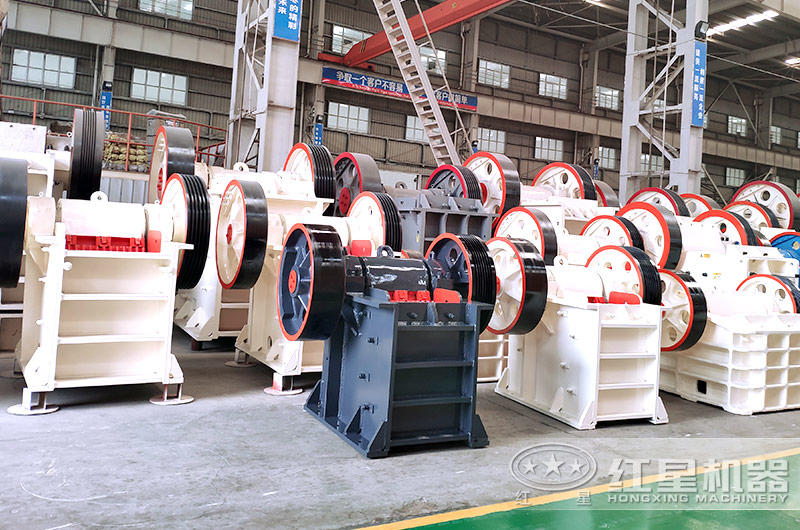 各種型號的顎式破碎機