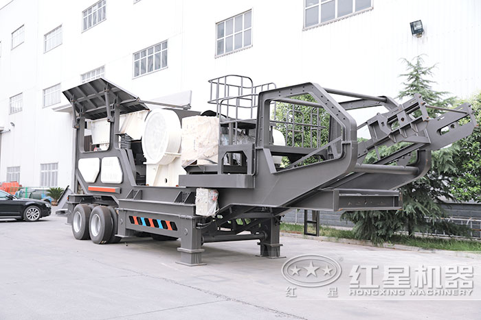 兩橋輪胎配置下的移動粉碎機 兩橋輪胎配置下的移動粉碎機