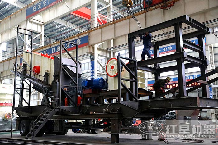 車載式石子磕碎機搭載配置柴油機，發電機