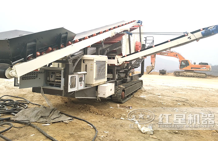 履帶粉碎機現場