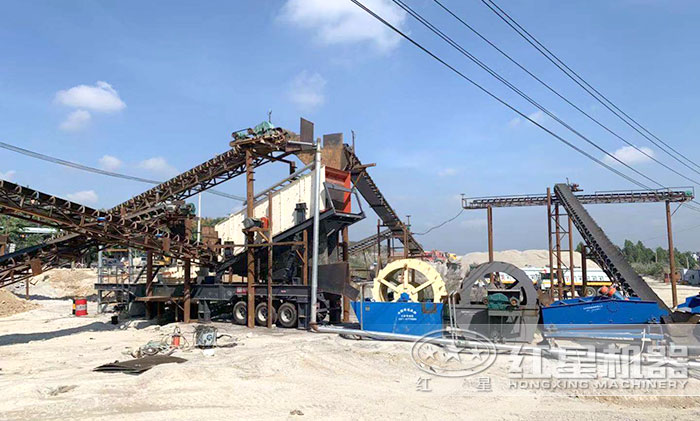 輪胎配置的移動制沙現場