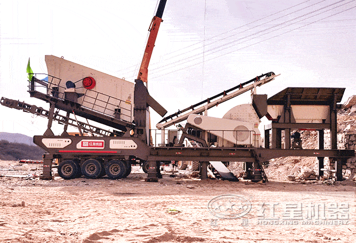 移動重錘式磕石機施工作業現場