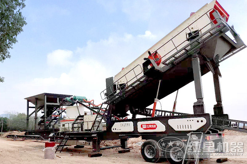 正在安裝的環(huán)保車載移動(dòng)制砂機(jī) 正在安裝的環(huán)保車載移動(dòng)制砂機(jī)