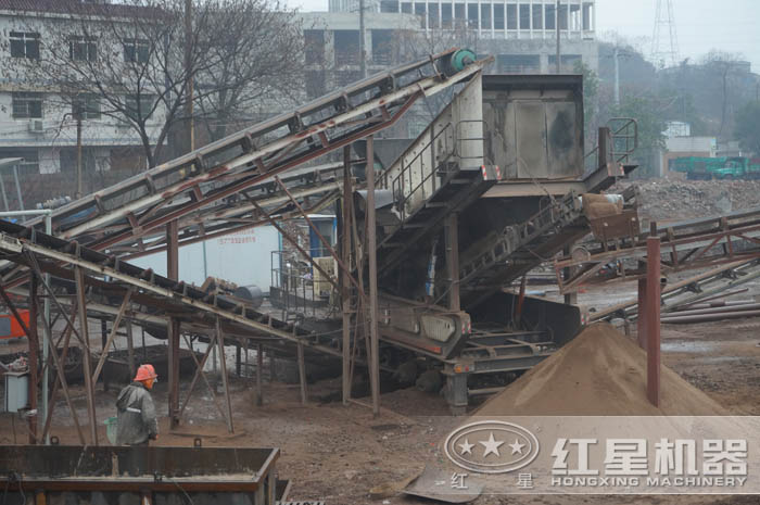 建筑垃圾破碎現場