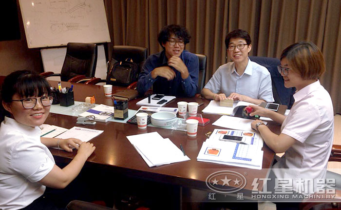 與客戶商議下一個訂單細節