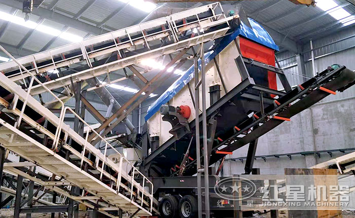 移動碎石制沙作業現場