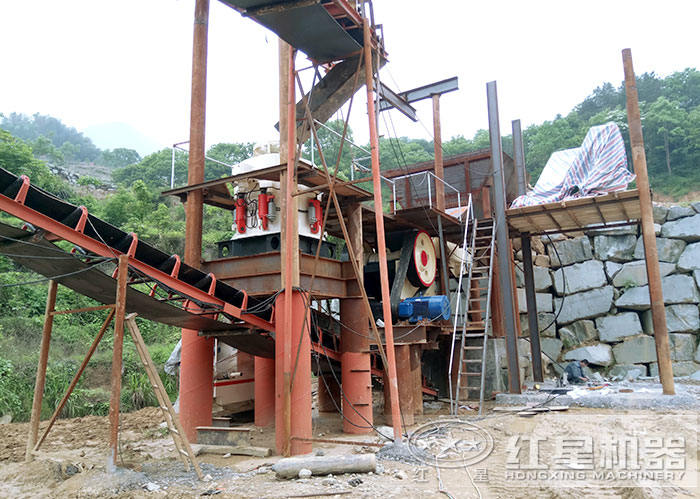 鄂式破碎機、圓錐破碎機安裝現場