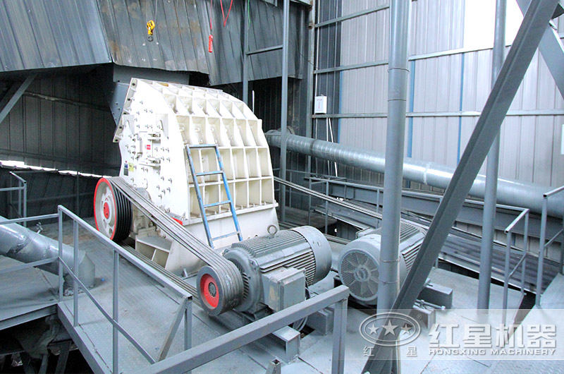 重錘式破碎機施工現場 重錘式破碎機施工現場